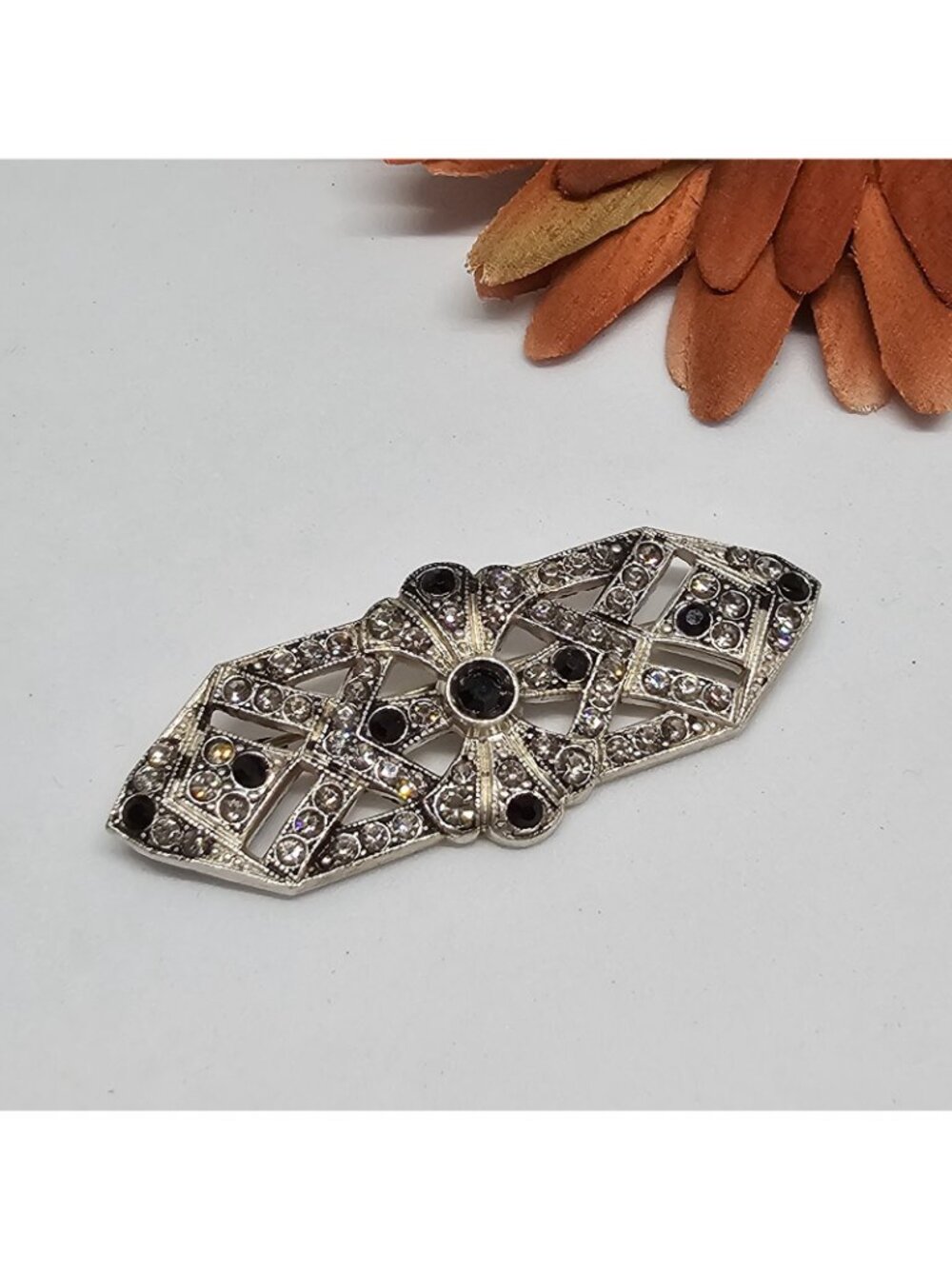 Vintage Art Deco Black & Clear Rhinestone Brooch Silver Tone Bar Pin